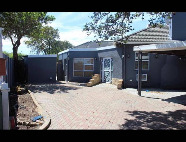 4 BEDROOM HOUSE FOR SALE IN THORNTON